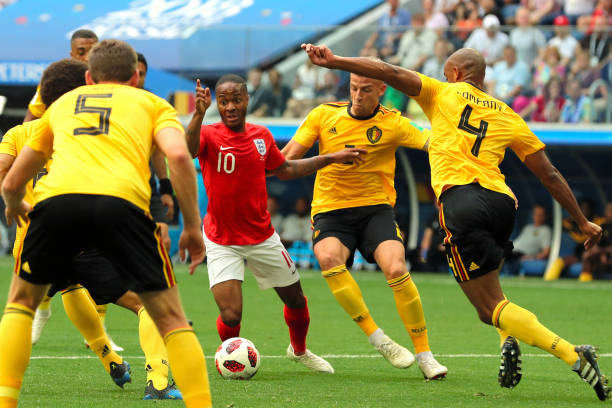 果断的防守 果断的防守