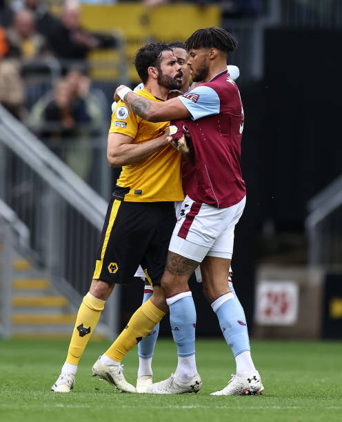 书写了一部 书写了一部