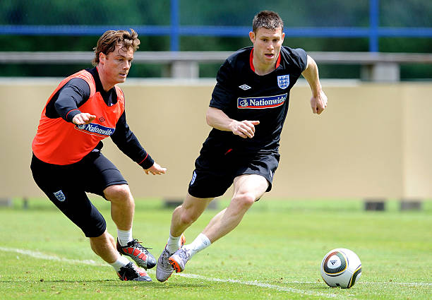 多方面的考 多方面的考